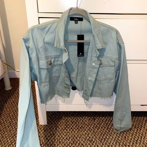 Cropped jean jacket new with tags never worn